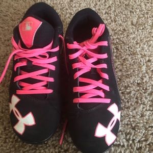 Girls under armor softball cleats